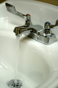 faucet-bathroom-water